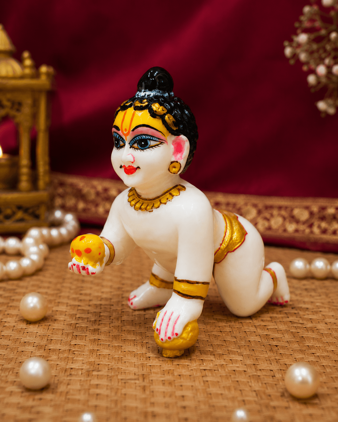fibre laddu side pose